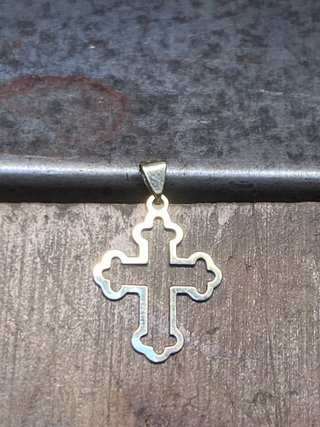 Cruz calada oro 18k