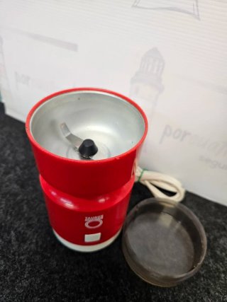 Molinillo de café eléctrico - Taurus vintage rojo