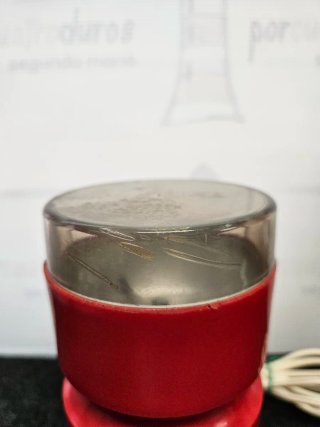 Molinillo de café eléctrico - Taurus vintage rojo