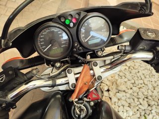Ducati Monster 620 Dark Doble Disco del año 2005