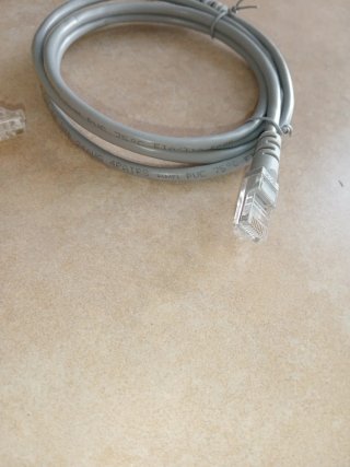 Cables de Red Ethernet RJ45 (Amarillo y Gris)