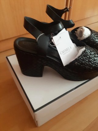 Sandalias Carmela Mujer Negras Talla 41.