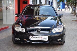 Mercedes-Benz Clase C 2005