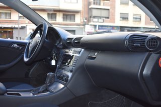 Mercedes-Benz Clase C 2005