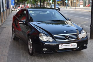Mercedes-Benz Clase C 2005
