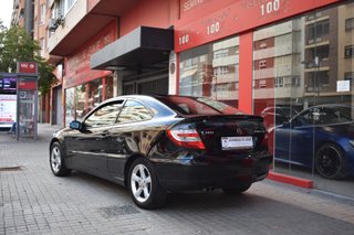 Mercedes-Benz Clase C 2005