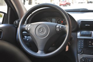Mercedes-Benz Clase C 2005