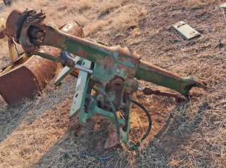 Eje delantero de John Deere 3640 S4 sin el grupo.