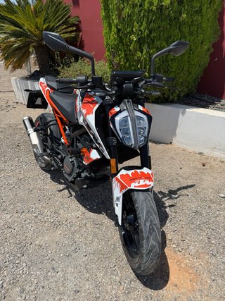 KTM Duke 125 ABS