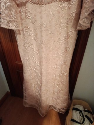 Vestido rosa largo encaje y pedrería