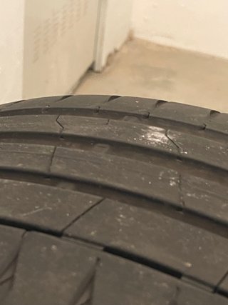 Juego 4 Neumáticos 245/45 R18