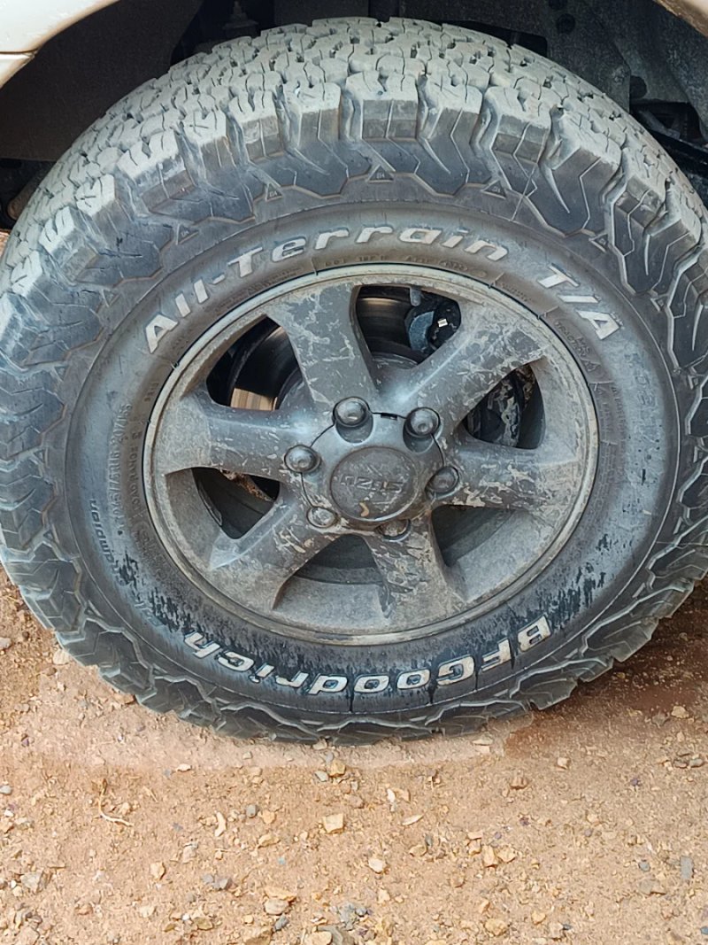 Isuzu D-Max 2009 - foto 1