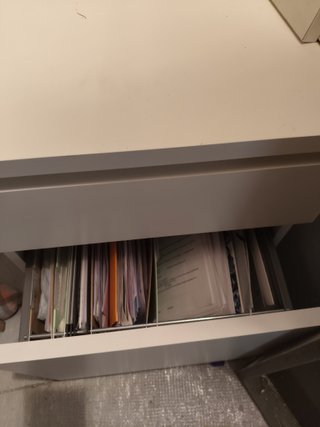 Cajonera Malm Ikea con ruedas