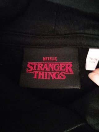 Sudadera Stranger Things Negra