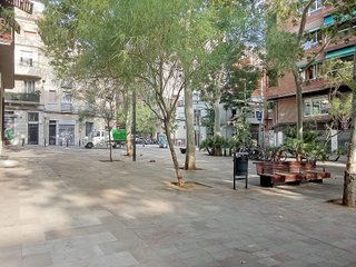 Local comercial en alquiler en El Poble Sec - Parc de Montjuïc en Barcelona