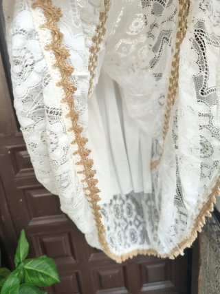 Vestido blanco largo encaje dorado talla S/M