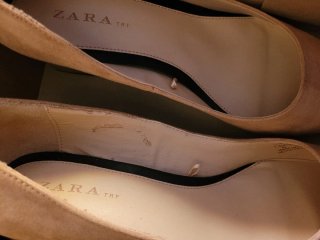 Zapatos Zara tacón beige ante