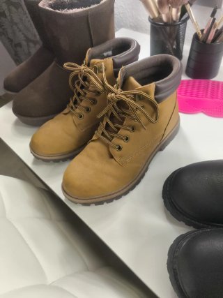 Botas Camel con Cordones