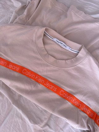 Camiseta Calvin Klein Jeans Beige