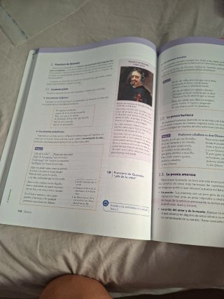 Dos libros de castellano 1ro de bachillerato