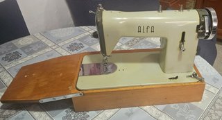 Máquina de coser Alfa Vintage