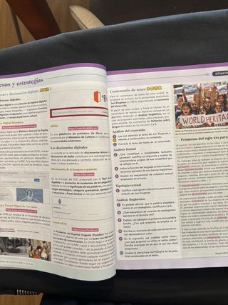 Lengua castellana y literatura II. Libro del es...