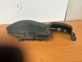 Embellecedor Tapa variadr Yamaha Tricity 300 23
