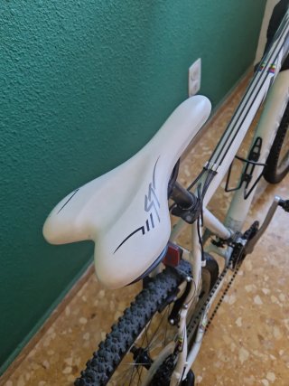 Bicicleta Orbea Tuareg Blanca