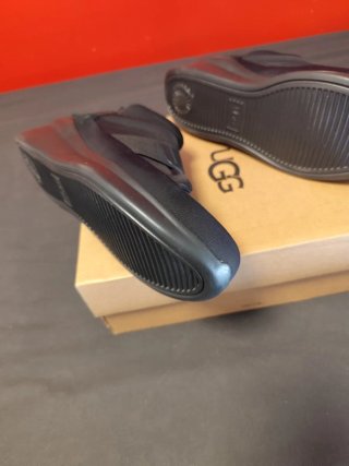 Botín Sneaker UGG Negro