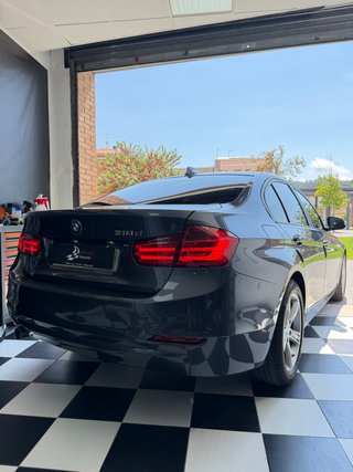 BMW F30 318d 143cv AUT. SOLO 80.000KM!!