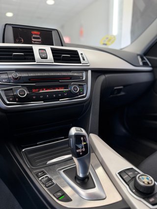 BMW F30 318d 143cv AUT. SOLO 80.000KM!!