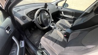 Peugeot 308 2012