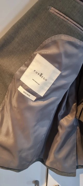 Traje de caballero verde esta nuevo a estrenar