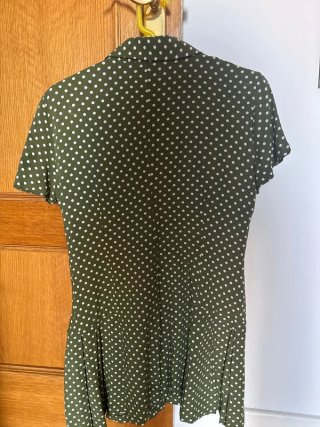 Vestido Zara lunares verde talla L