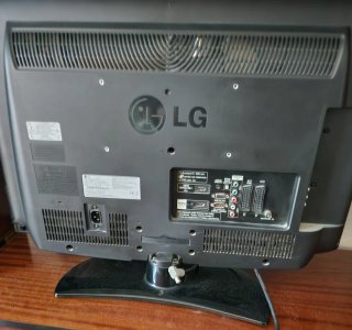 Televisor LG Negro para piezas/reparar