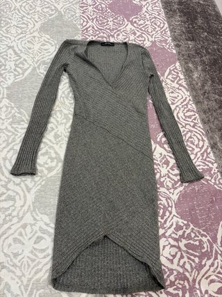 Vestidos varios marca Zara, Fórmula Joven, etc