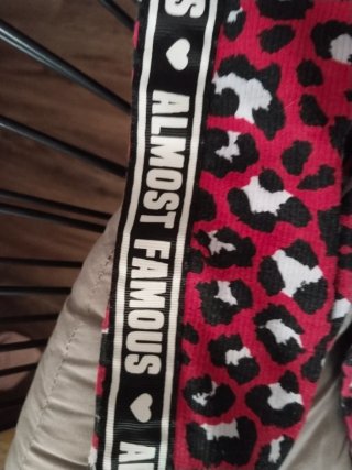 Vestido rojo estampado leopardo Almost Famous