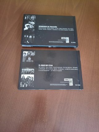 Héroes del Silencio - 2 CDs con librero