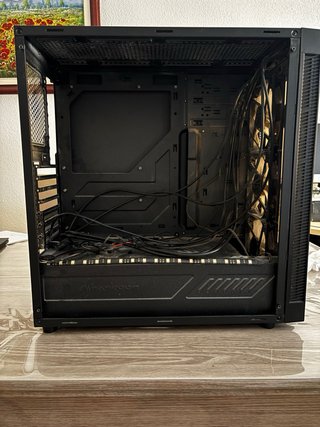 Caja PC Sharkoon Negra TG5