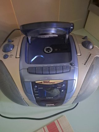 Radio Cassette DVD Plata Gris