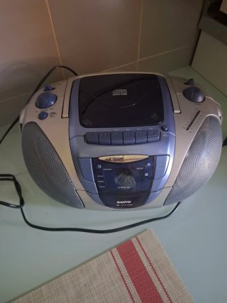 Radio Cassette DVD Plata Gris