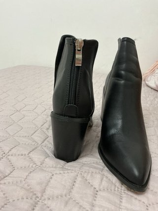 Botines negros de tacón de talla 40 o 39