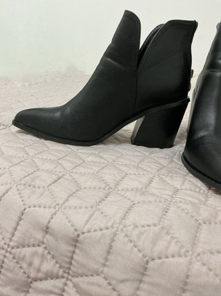 Botines negros de tacón de talla 40 o 39