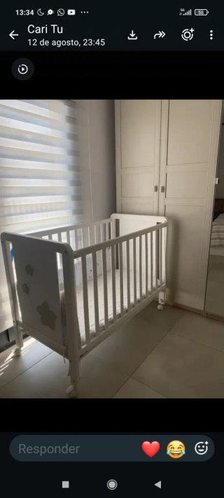 Cuna blanca para bebé