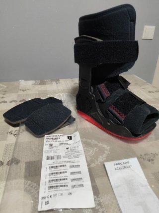 Bota ortopédica pie derecho talla 39