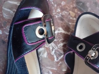 Sandalias Geox Negras y Moradas Talla 40