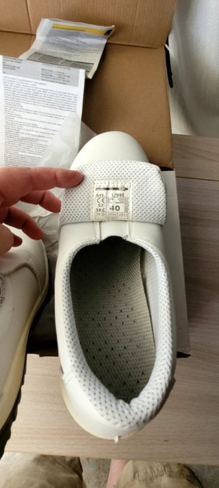 Zapatos de seguridad blancos