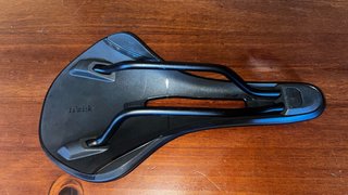 Sillín Fizik Vento Antares R7 140mm