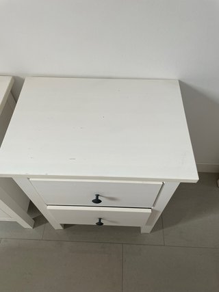 Mesita de noche blanca IKEA dispongo de 3