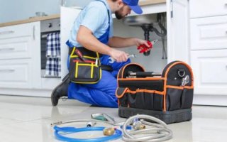 Fontanero profesional: instalación y reparación
